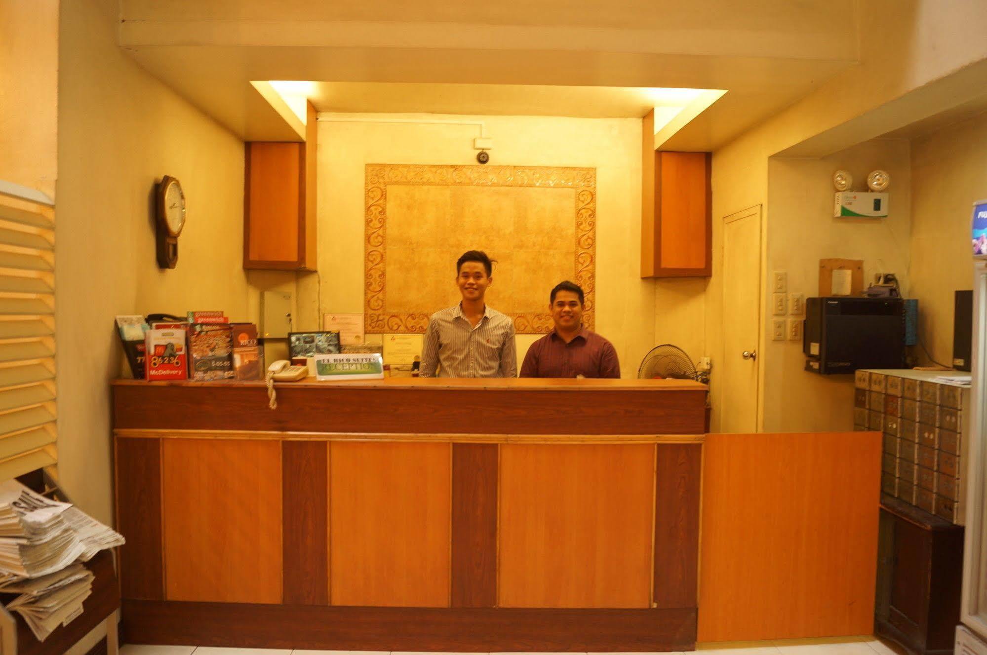 El Rico Suite Makati By Reddoorz Makati City Екстериор снимка